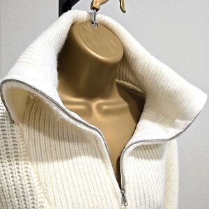 NWT Turtle Neck Zip Pullover Wide Sleeve Sweater Cream Womens L Boho Minimalist